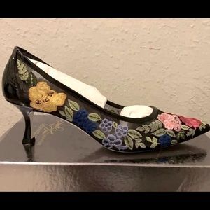 Donald Pliner Multi-Black lace Shoes